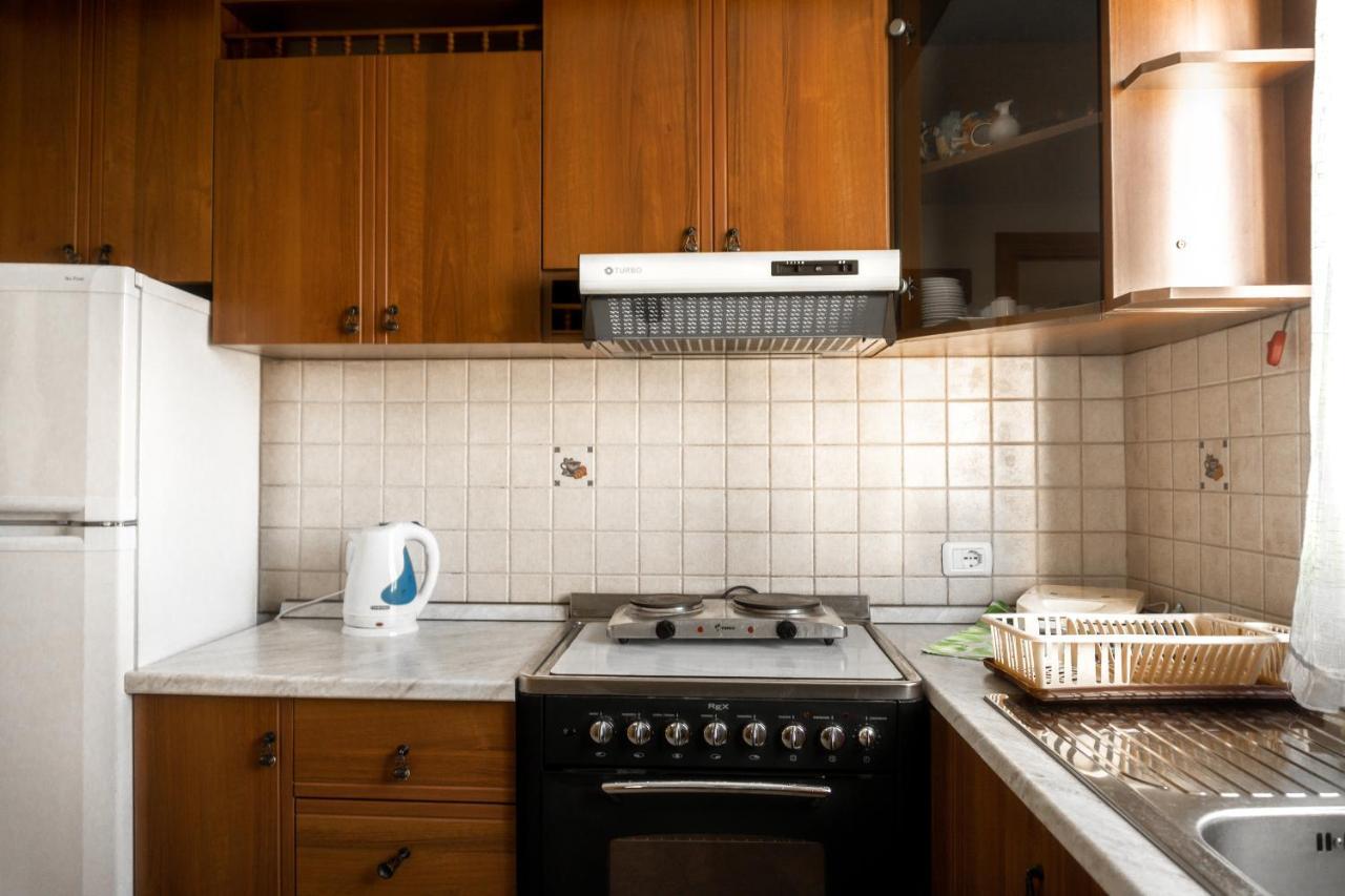 City Center Two Private Bedrooms Near Scanderbeg Square On Shared Apartment تيرانا المظهر الخارجي الصورة