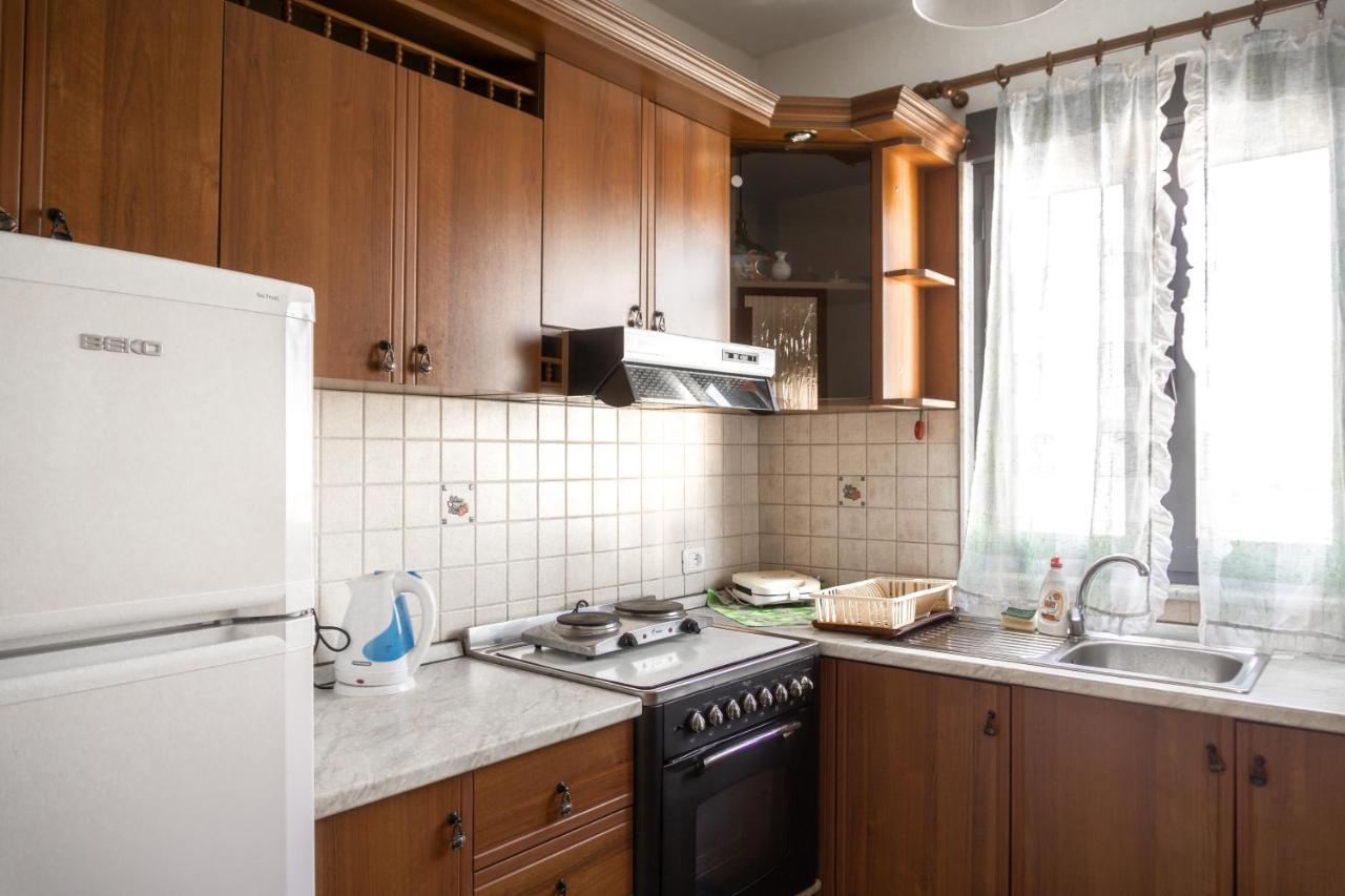City Center Two Private Bedrooms Near Scanderbeg Square On Shared Apartment تيرانا المظهر الخارجي الصورة